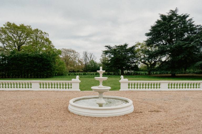 Front drive fountain