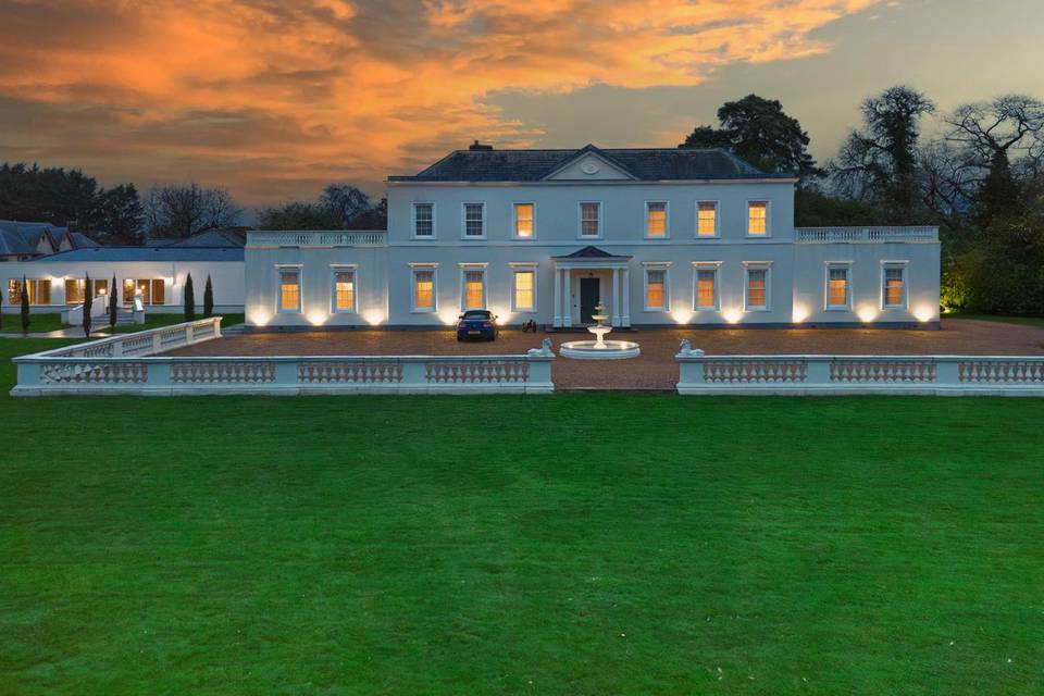 Georgian Mansion Exterior