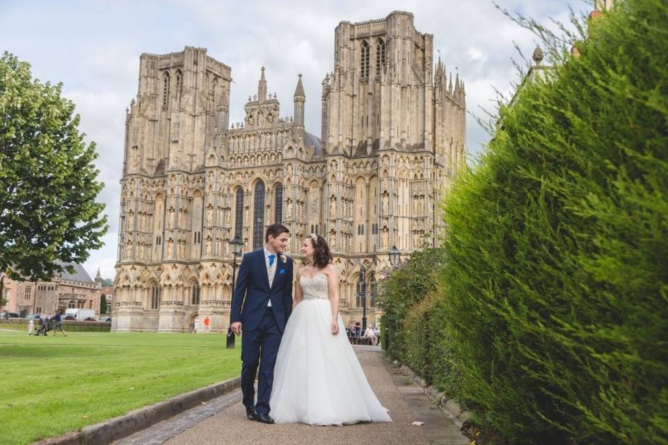 Jodie Hurd Photography-Wells Cathedral backdrop