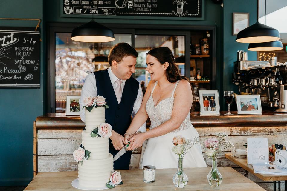 Cutting the cake