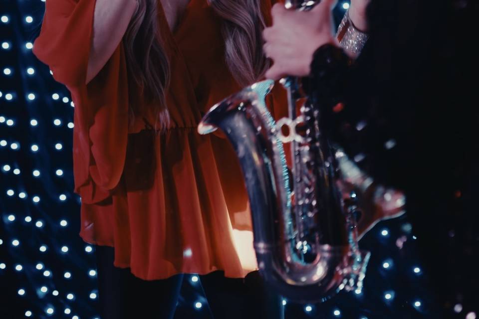 Laura & The Sax