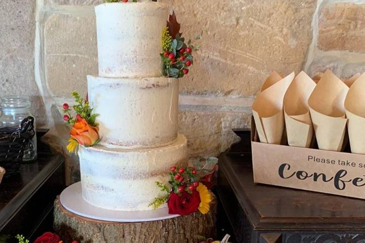 Semi-naked wedding cake