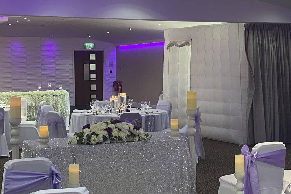 Inflatable enclosed Photobooth
