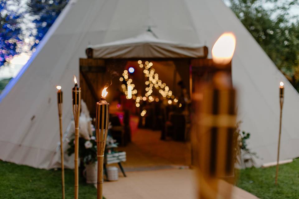 Tipi Walkway