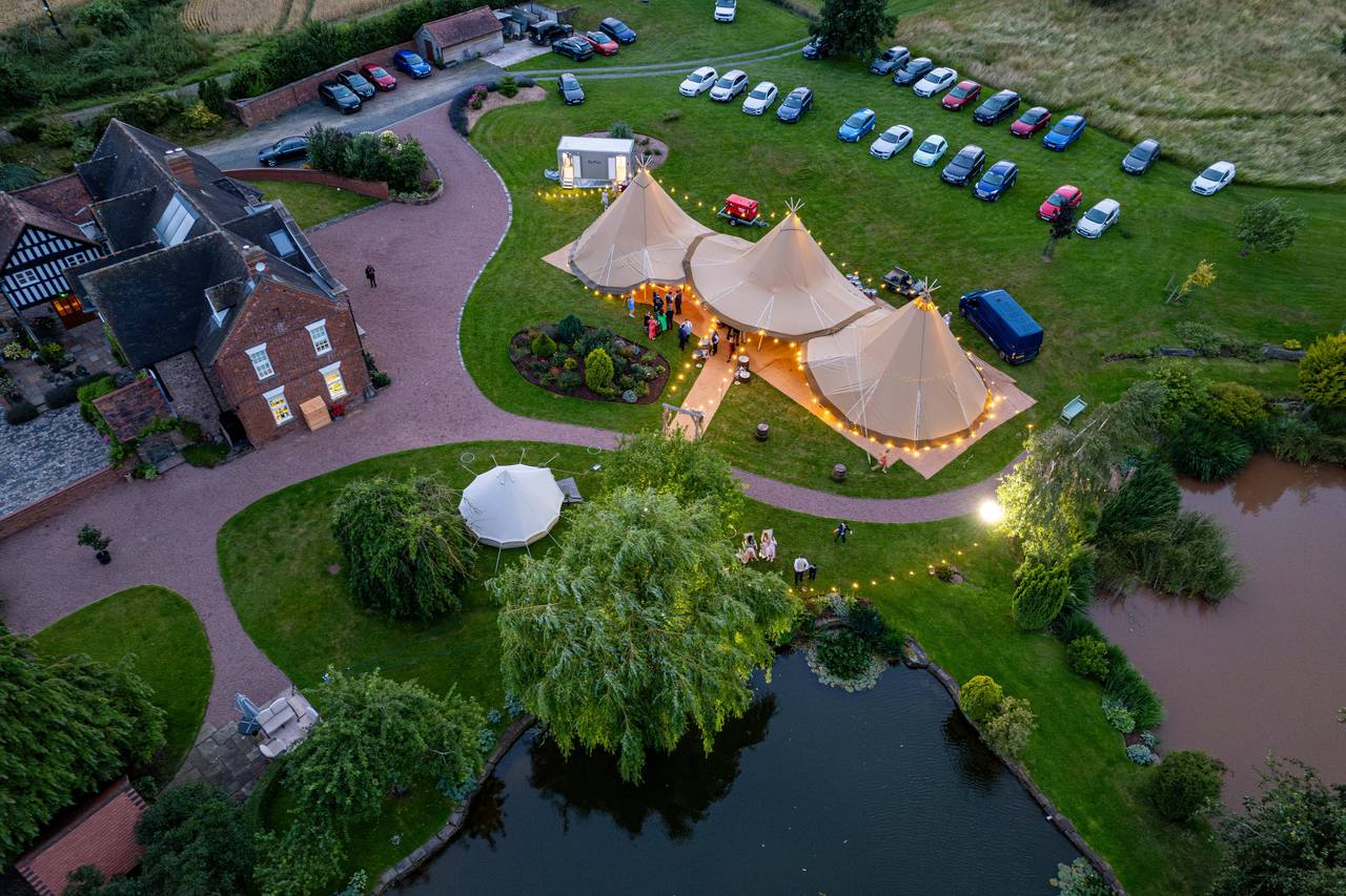 Java Tipis Reviews for JAVA Tipis Ltd. | hitched.co.uk