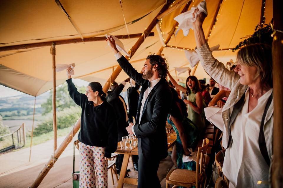 Napkin waving entrance