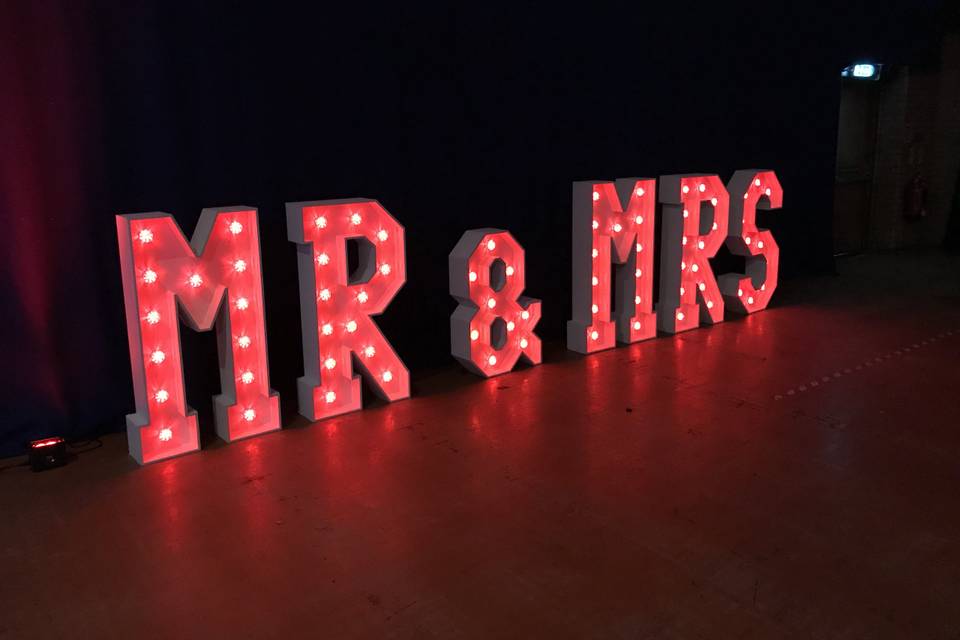 Mr & Mrs letters