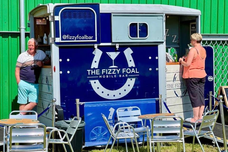 Fizzy Foal Mobile Bar