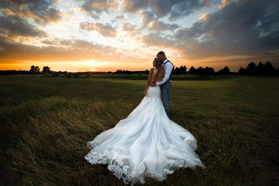 Markuza photography - newlywed portrait