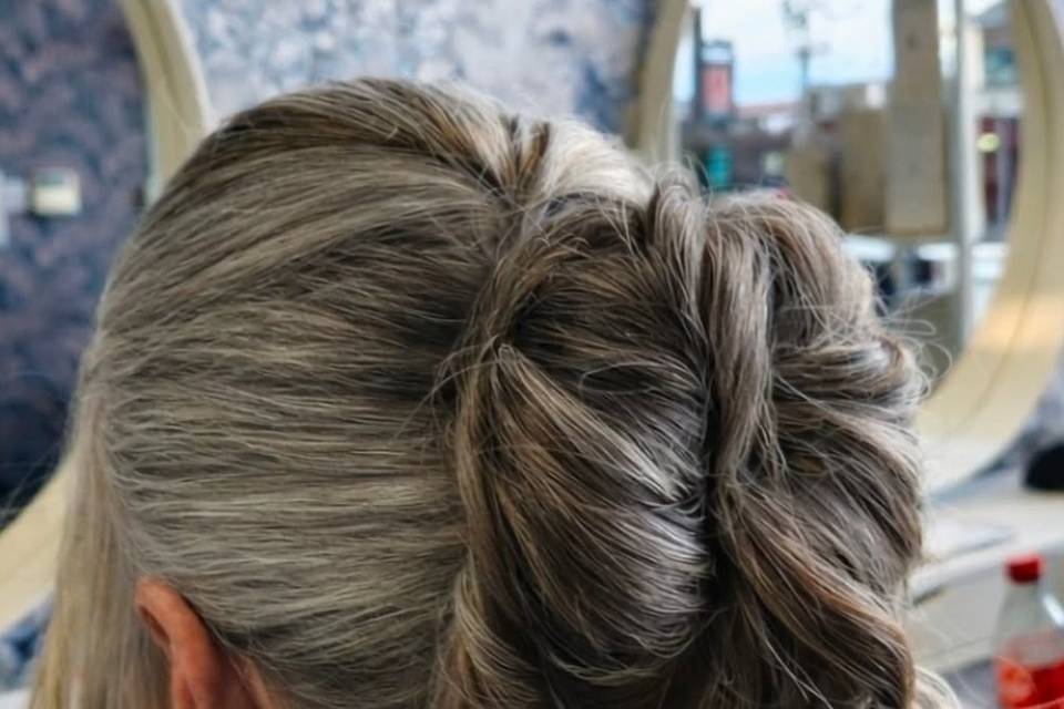 Perfect up do