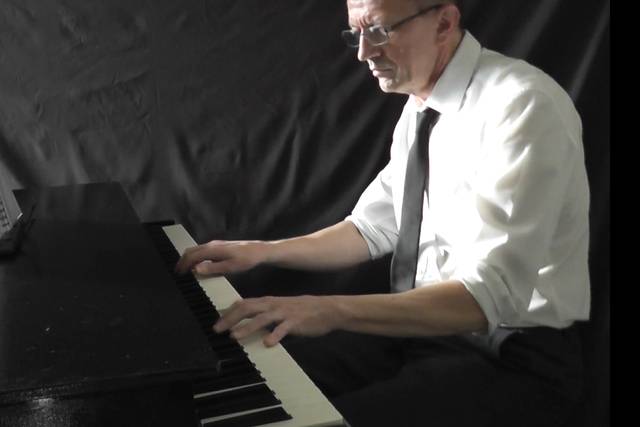 Live piano performance