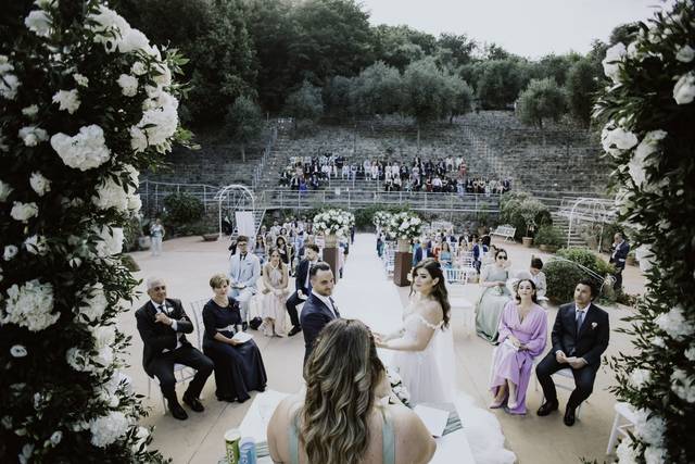 Civil ceremony in amphitheater