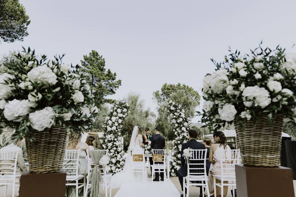 Civil ceremony in amphitheater