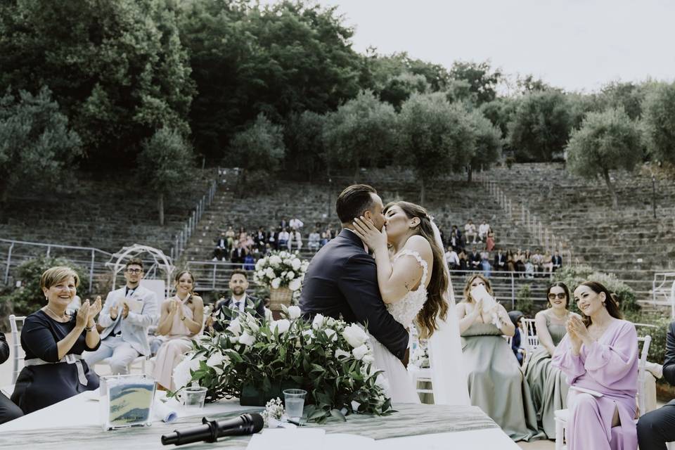Civil ceremony in amphitheater