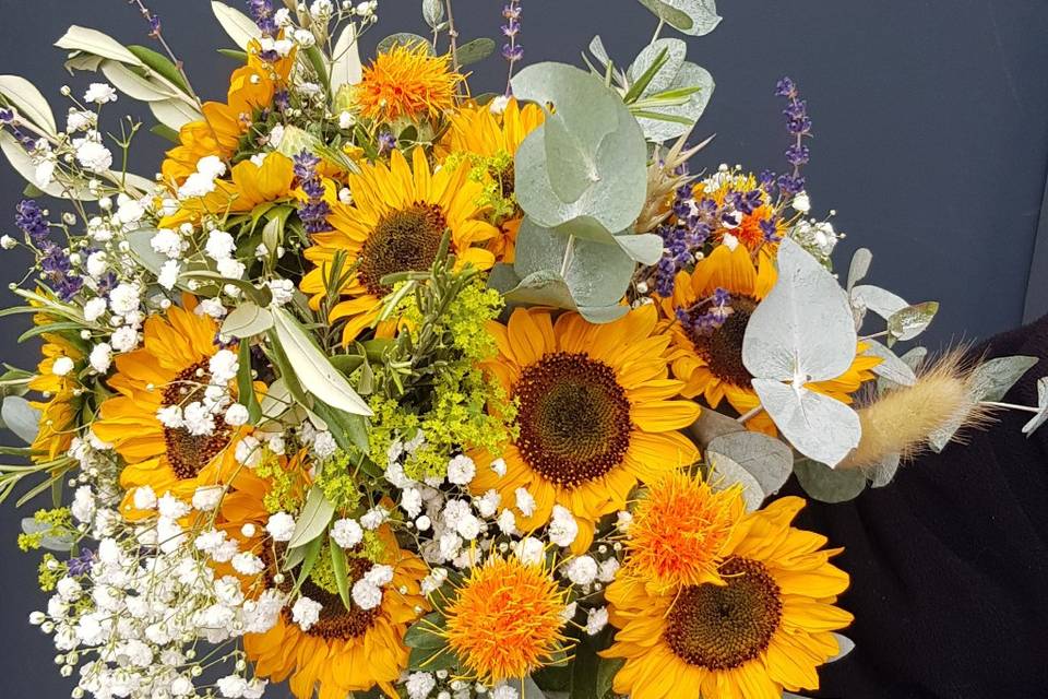 Sunflower brides bouquet