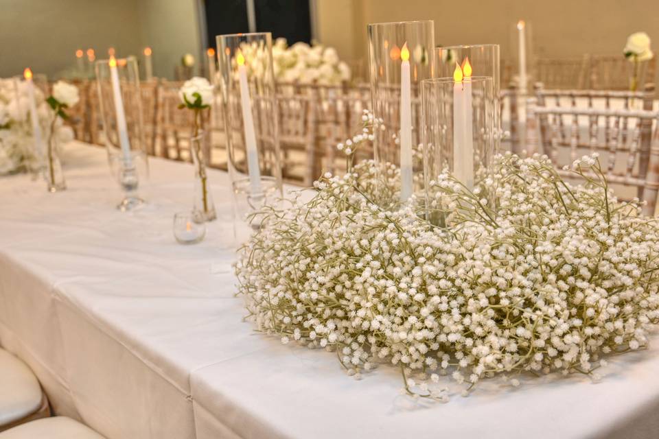 Charming Gypsophila Wreath