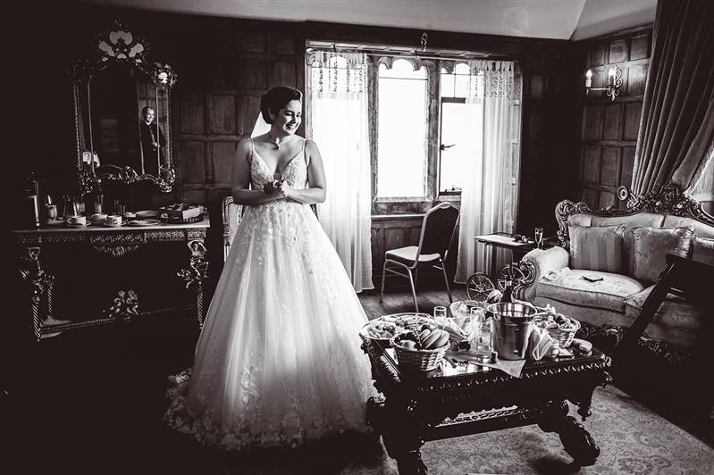 Bride at Lympne Castle