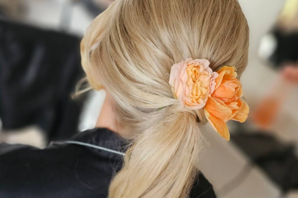 Ponytail & fresh flowers