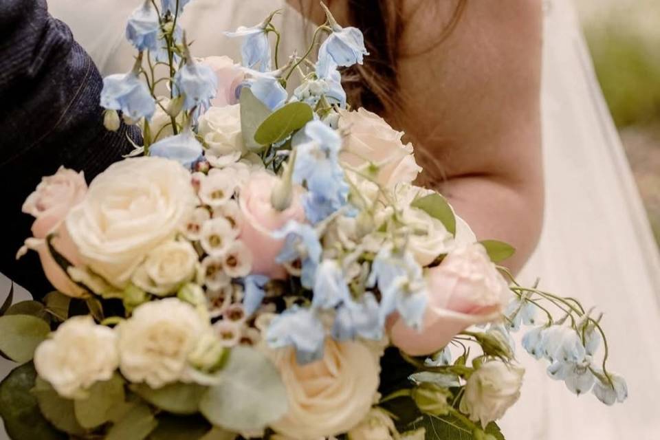 Brides Hand tied