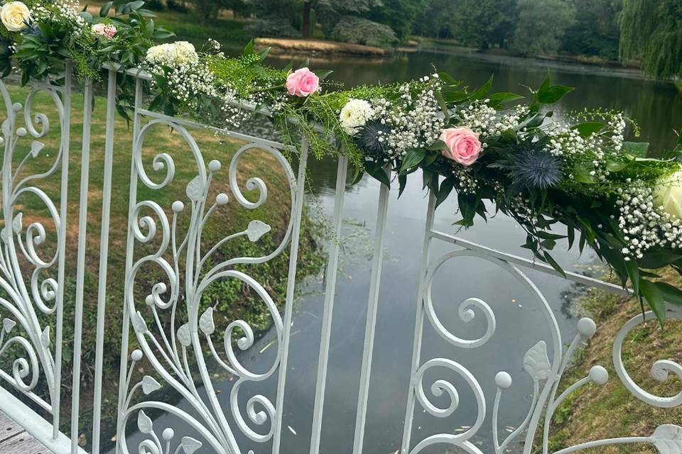 Rose Gyp Garland
