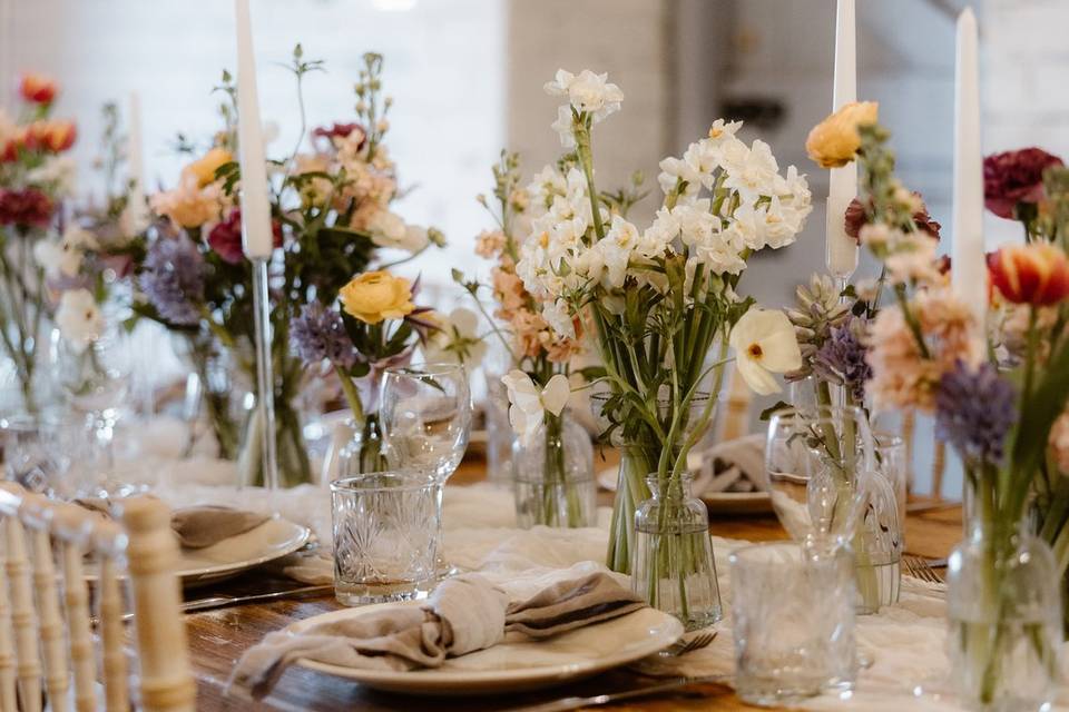 Spring vases Eden Barn