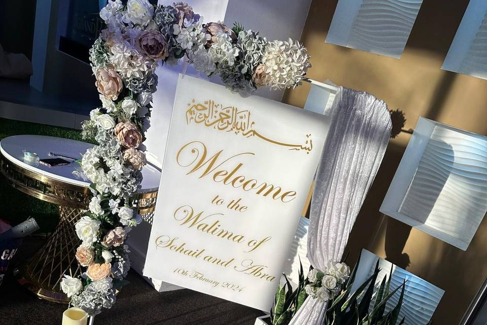 Luxury Welcome Board