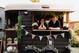 The Horseshoe Quality Mobile Bar