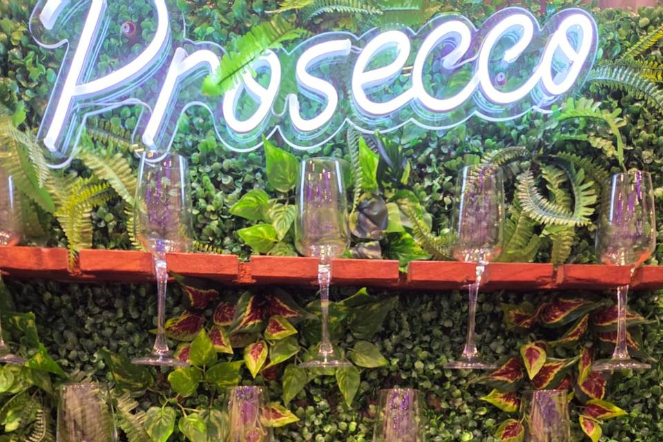 Prosecco Wall