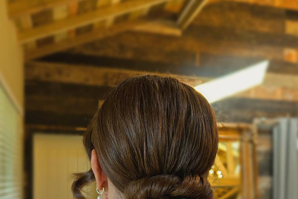 Twisted low bun