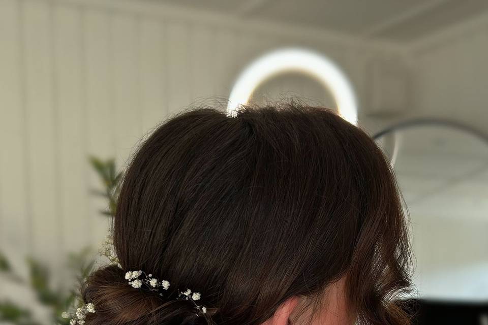 Low Bun with pearls