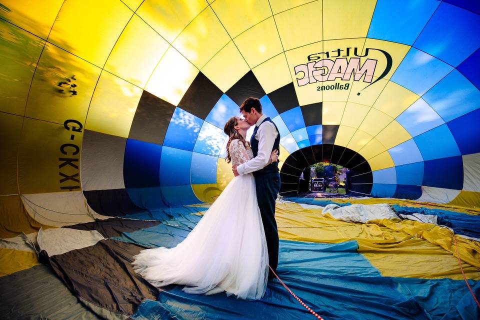 Hot air balloon couple