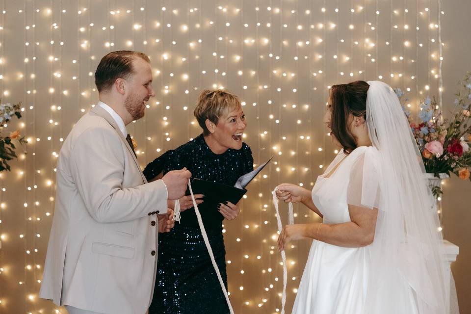 CARWINLEY BARN WEDDING
