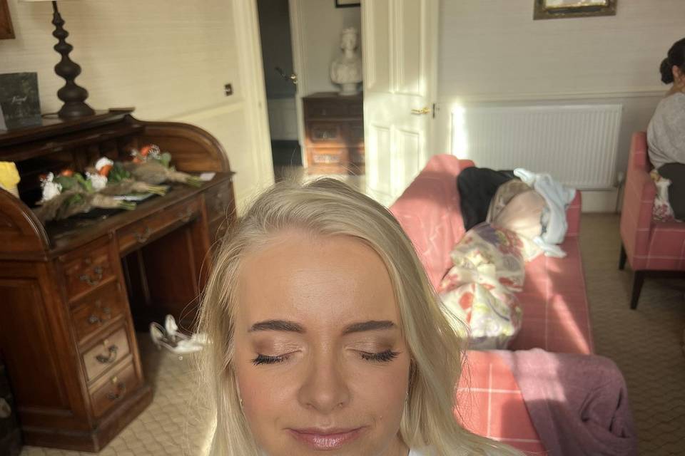 Bridesmaid makeup