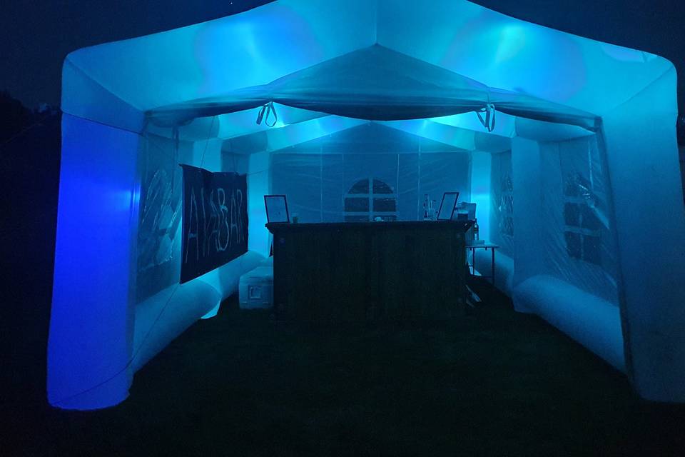 Inflatable marquee