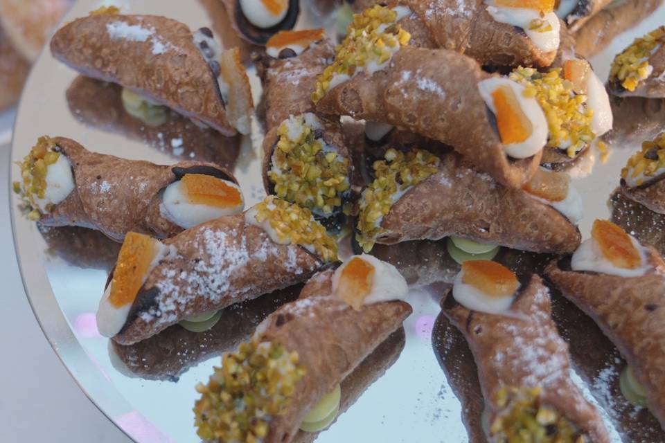 Cannoli Cakes