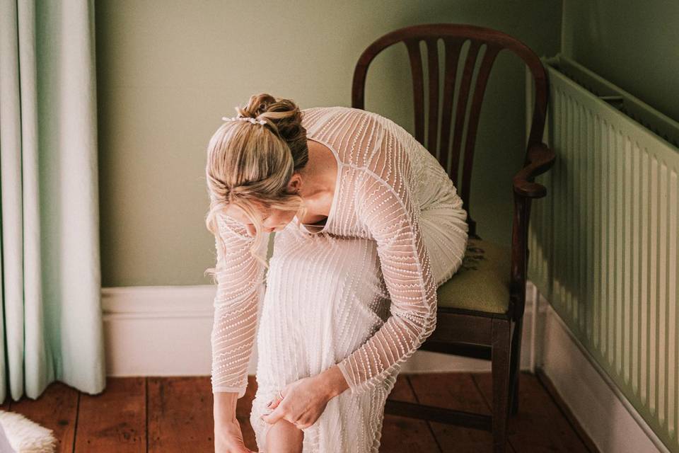 Prepping in the Bridal Suite