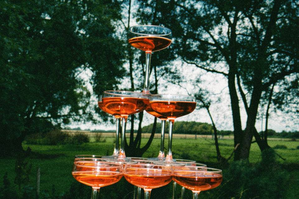 Cocktail towers