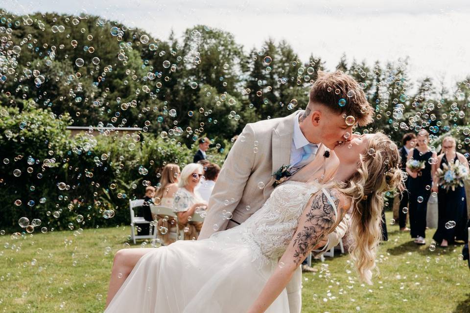 Outside kiss