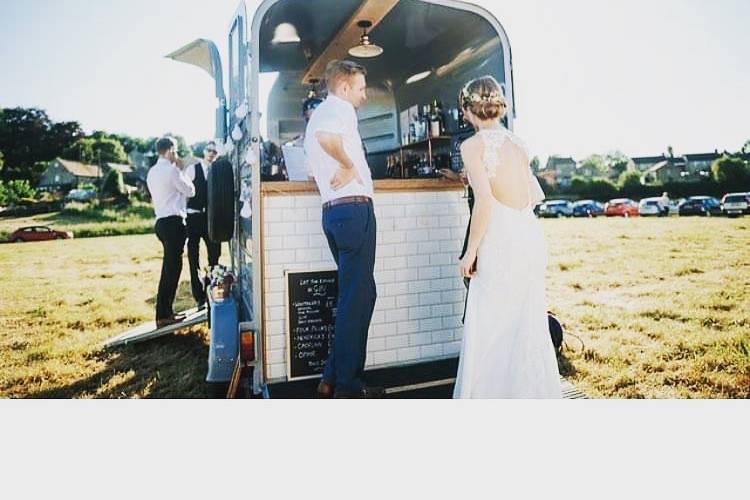 Vintage Horsebox Bar