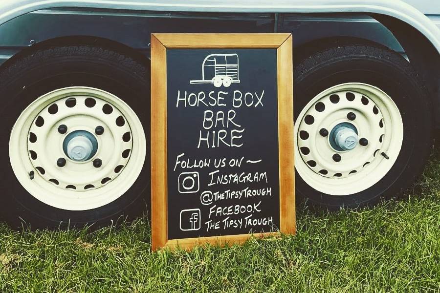 Vintage Horsebox Bar