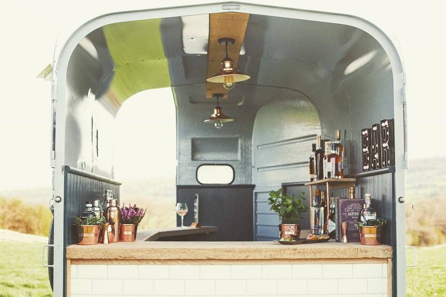 Vintage Horsebox Bar