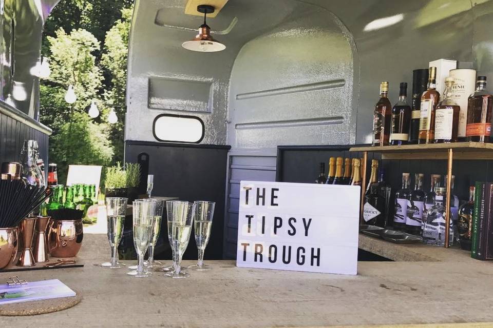 Vintage Horsebox Bar