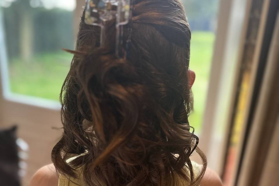 Flower girl curls