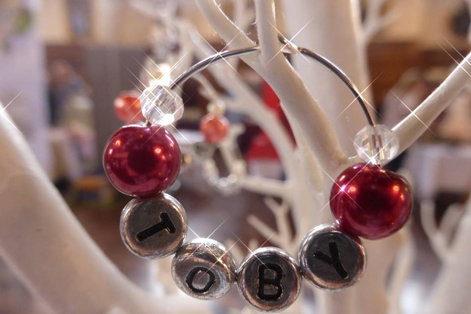 Crystal bead with red colour