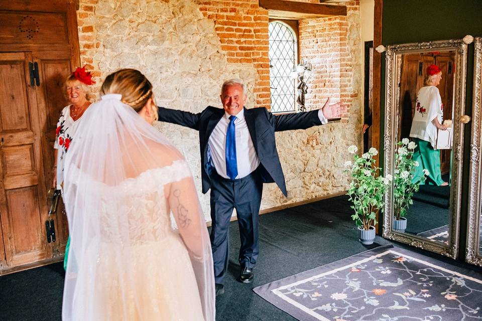 Emotional Father of the bride