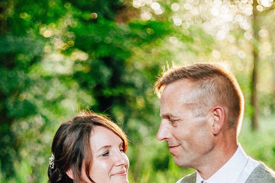 Relaxed Bride & Groom Portrait