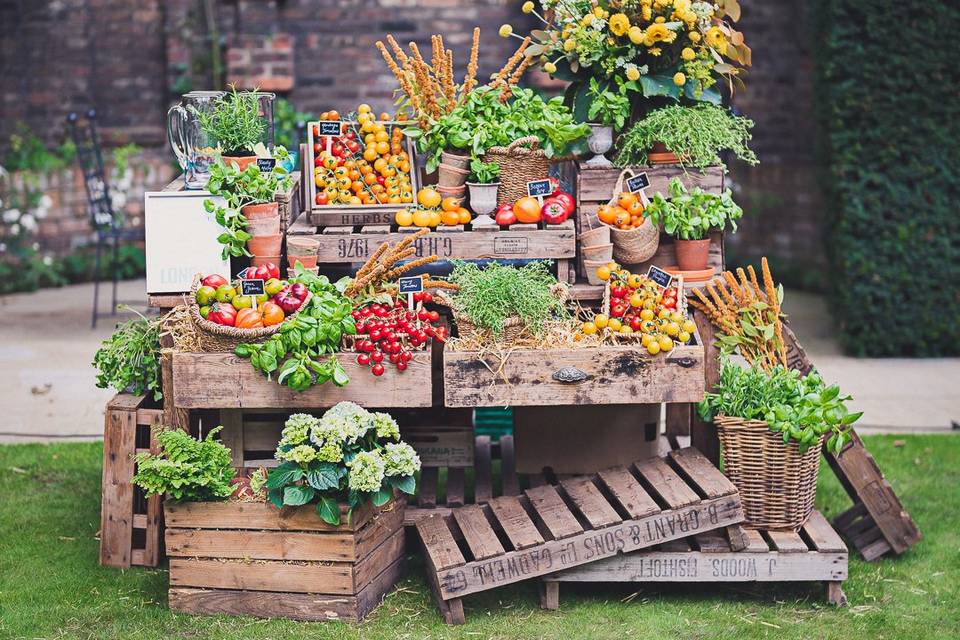 Food Station Flowers