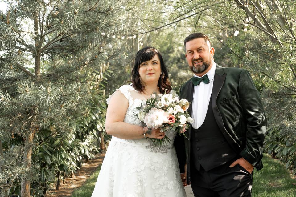 Bride and Groom Pose