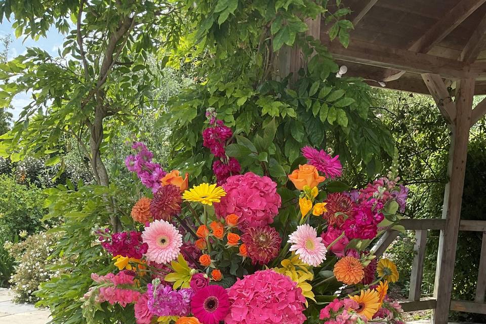Beautiful & bold milk churn