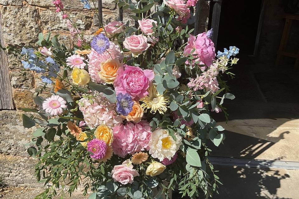 Romantic entrance flowers